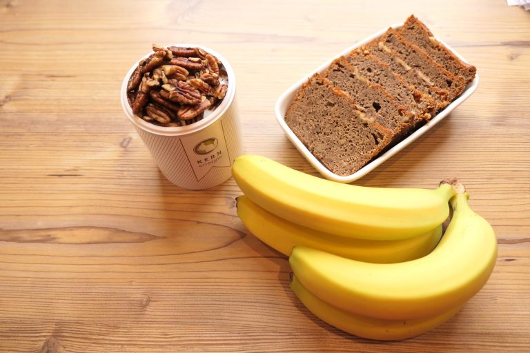 Bananenbrot mit Pekannüssen