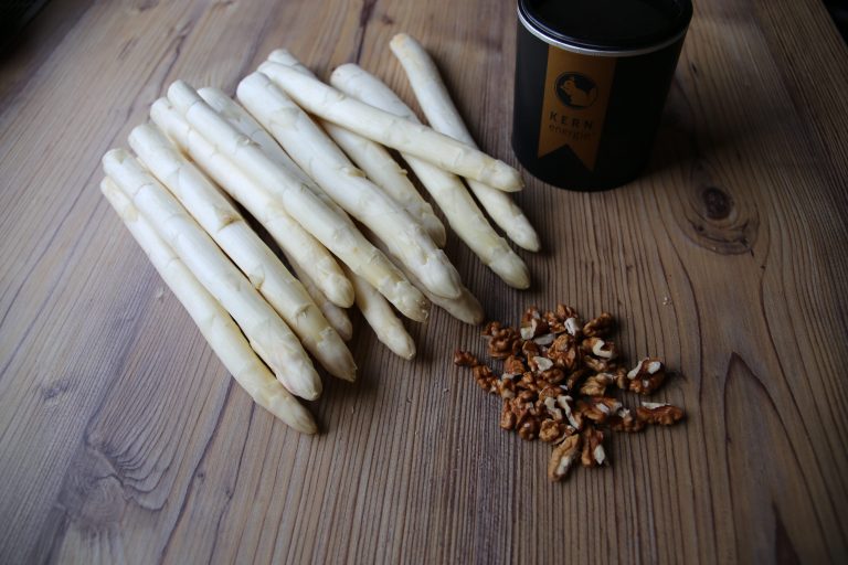 Zutaten Spargel mit Walnuss Mayonnaise