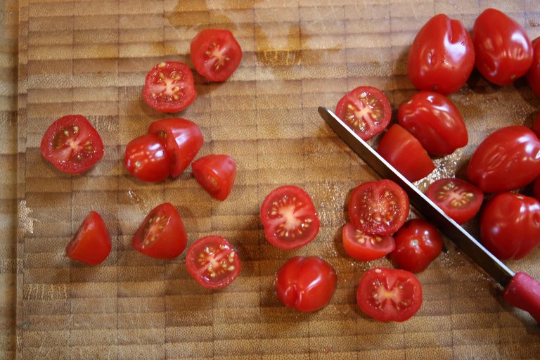 Tomaten schneiden