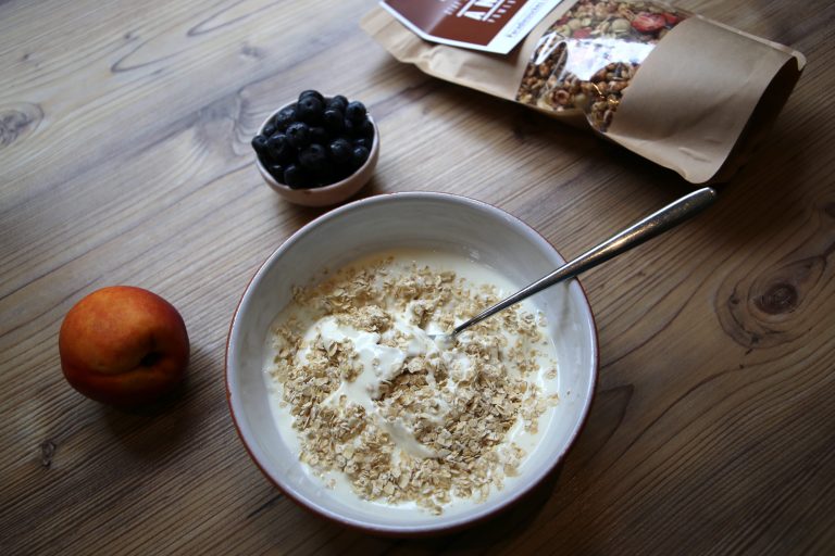 Joghurt mit Haferflocken