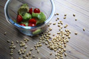 Zutaten Guacamole in Schüssel