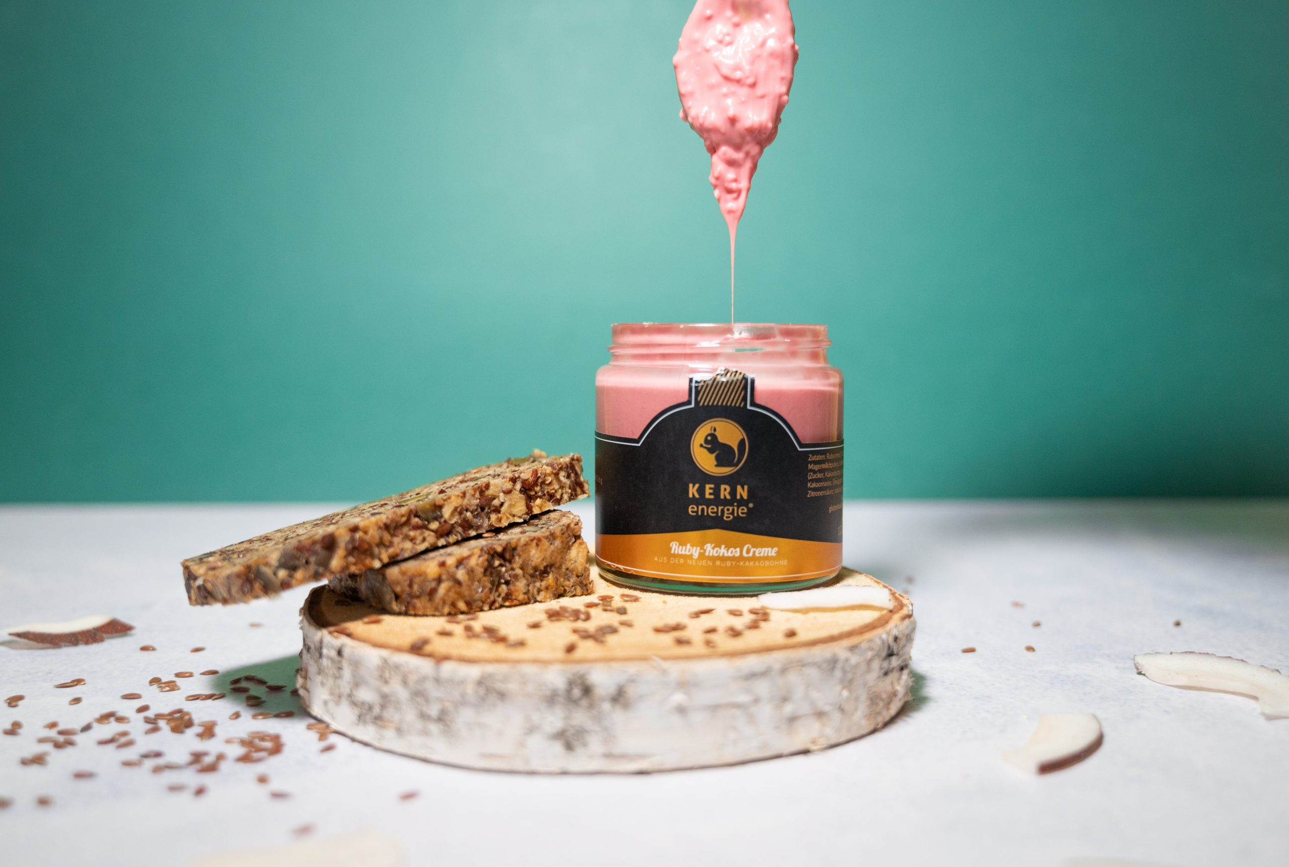 KERNenergie Ruby-Kokos Creme mit Brot