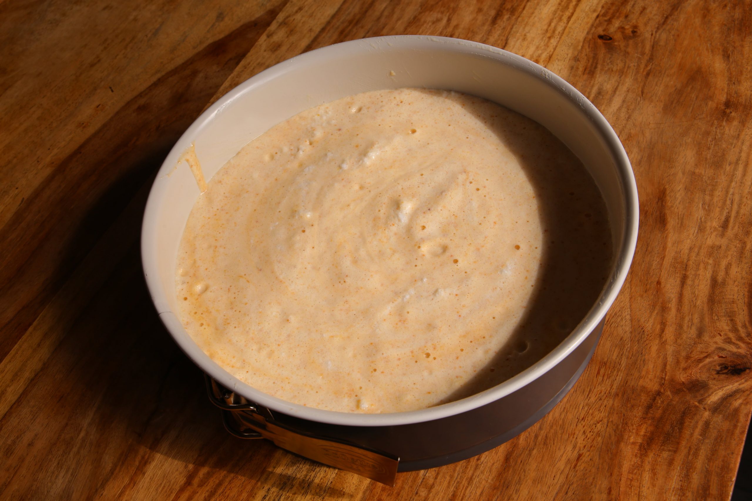 Teig für Mandelkuchen in Form