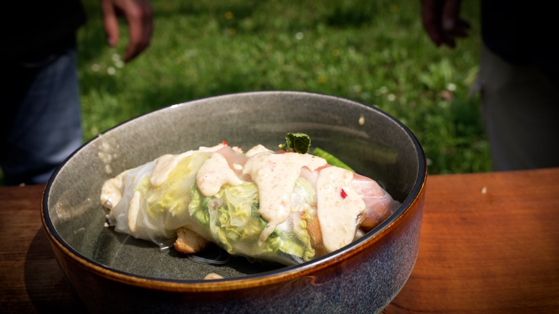 Sommerrollen mit Erdnussauce