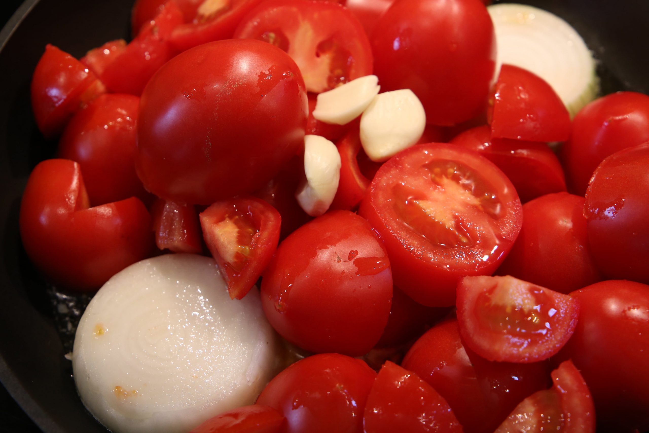 Tomaten, Mozzarella, Zwiebeln